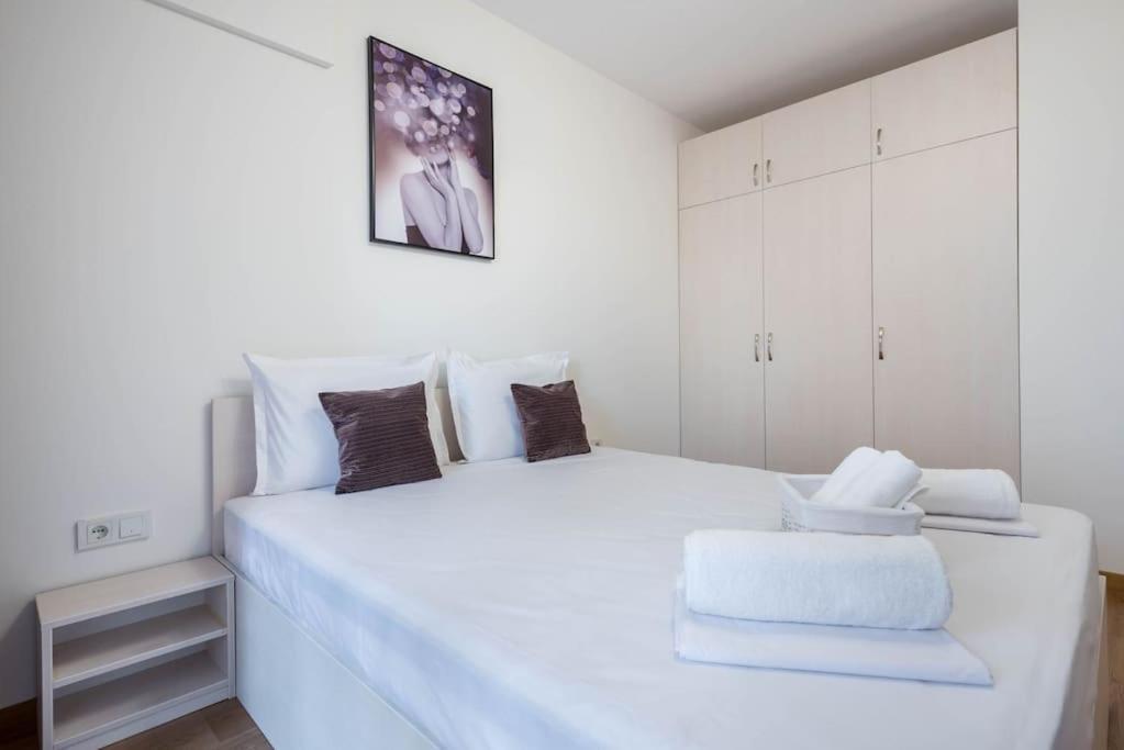 Labyrinth Apartment - Free Parking Space Included Varna Exterior foto