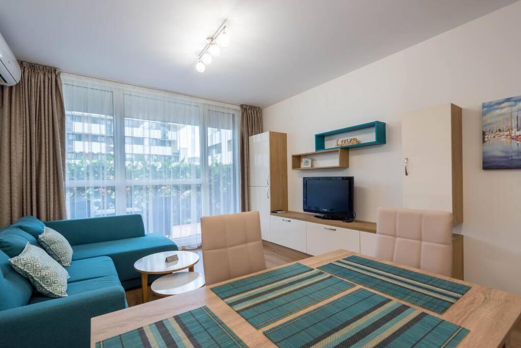 Labyrinth Apartment - Free Parking Space Included Varna Exterior foto