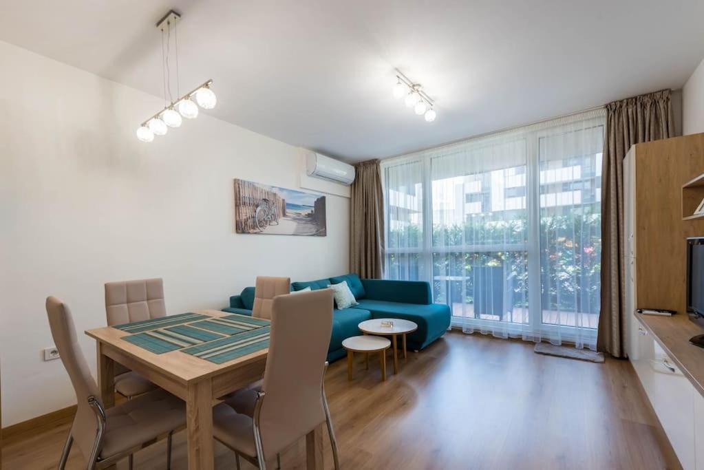Labyrinth Apartment - Free Parking Space Included Varna Exterior foto
